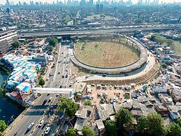 Good Deal And Comfort 2Br At Bassura City Apartment