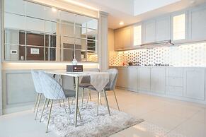 Warm And Elegant 2Br At The Kensington Royal Suites Apartment