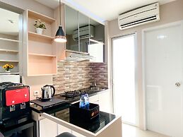Great Deal And Comfy 2Br At Bassura City Apartment