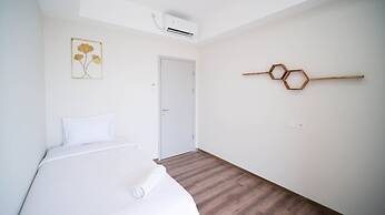 Minimalist With Beautiful View 2Br At Grand Sungkono Lagoon Apartment