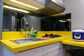 Edgy 2Br Apartment At Gateway Ahmad Yani Cicadas