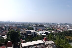 Spacious And Homey 3Br Apartment At Majesty