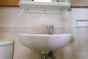 Spacious And Homey 3Br Apartment At Majesty