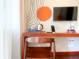 Best Choice And Homey Studio At Gateway Park Lrt City Bekasi Apartment