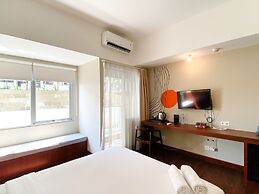 Best Choice And Homey Studio At Gateway Park Lrt City Bekasi Apartment