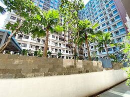 Best Choice And Homey Studio At Gateway Park Lrt City Bekasi Apartment