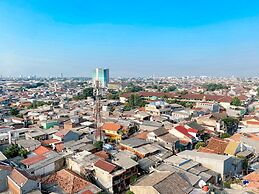 Comfort And Strategic Studio At Bassura City Apartment