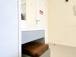 Comfort And Strategic Studio At Bassura City Apartment