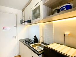 Modern Look And Comfy Studio Patraland Urbano Apartment