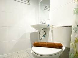 Modern Look And Comfy Studio Patraland Urbano Apartment