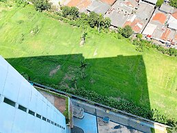 Modern Look And Comfy Studio Patraland Urbano Apartment