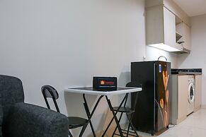 Nice And Comfy 2Br Apartment The Mansion Kemayoran Near Jiexpo