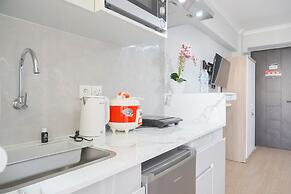 Modern And Restful Studio At Kebagusan City Apartment