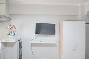 Modern And Restful Studio At Kebagusan City Apartment