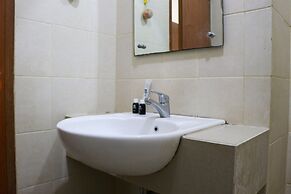 Homey And Comfort Stay Studio Room Maple Park Sunter Apartment