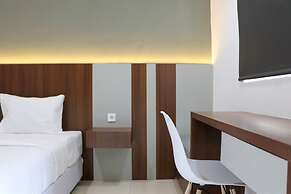 Homey And Comfort Stay Studio Room Maple Park Sunter Apartment