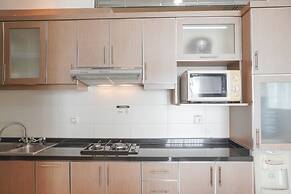 Homey And Comfort Stay 2Br Bellezza Apartment