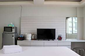 Best Deal And Cozy Studio Amethyst Apartment