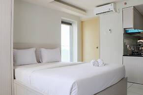 Best Deal And Cozy Studio Amethyst Apartment