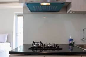 Best Deal And Cozy Studio Amethyst Apartment