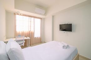 Simply Look Studio At Evenciio Margonda Apartment