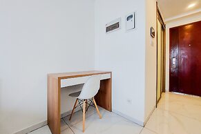 New And Comfy Studio Sky House Alam Sutera Apartment