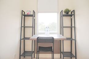 Homey And Simply Look Studio Belmont Residence Puri Apartment