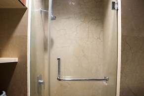 Modern Look Studio Apartment At Capitol Park Residence