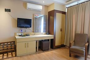 Modern Studio At Apartment Grand Setiabudi