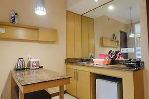 Modern Studio At Apartment Grand Setiabudi