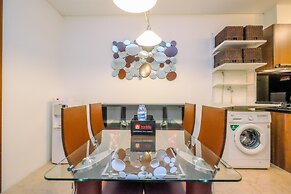 Good Deal And Strategic 1Br L'Avenue Apartment