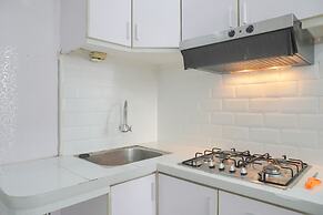 Simple And Comfy 1Br Permata Eksekutif Apartment
