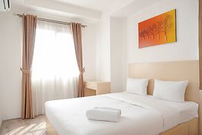 Homey And Warm 1Br Belmont Residence Puri Apartment