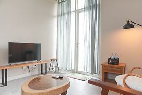 Good Deal And Restful 1Br Ciputra International Apartment
