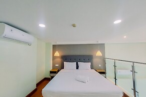 Big Studio Loft Apartment at The Reiz Condominium Medan By Travelio