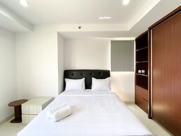 Spacious And Comfy Studio Room Azalea Suites Apartment