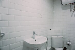 Cozy Stay And Comfy Studio Loft Kingland Avenue Apartment