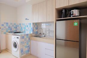 Minimalist 1Br With Extra Room At Evenciio Margonda Apartment