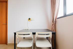 Minimalist 1Br With Extra Room At Evenciio Margonda Apartment