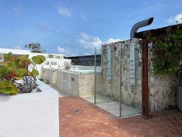 Wynwood Eslava in Cartagena