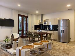 Wynwood Eslava in Cartagena