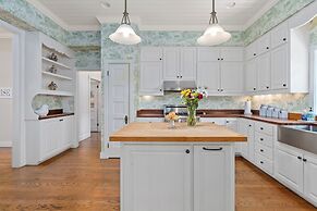 The Painted Lady Estate