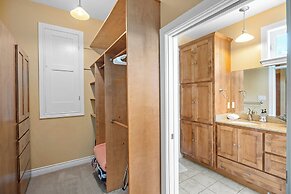 Aermotor Loft Downtown With Hot Tub