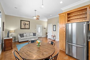 Aermotor Loft Downtown With Hot Tub