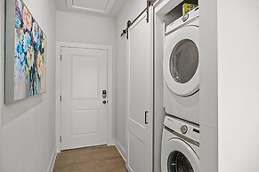 Eagles Nest-hottub-5 min to Downtown