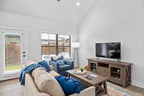 Eagles Nest-hottub-5 min to Downtown