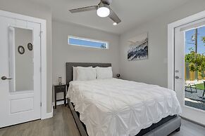 Yellow Door Casita-10 Min to Main St!