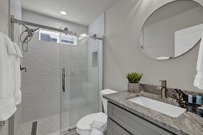 Yellow Door Casita-10 Min to Main St!