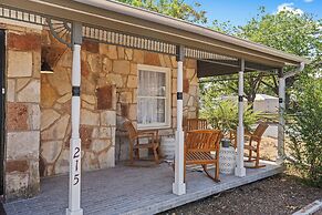 The Rock Haus With Hot Tub