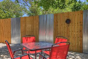 Red Door Movie Lounge Casita